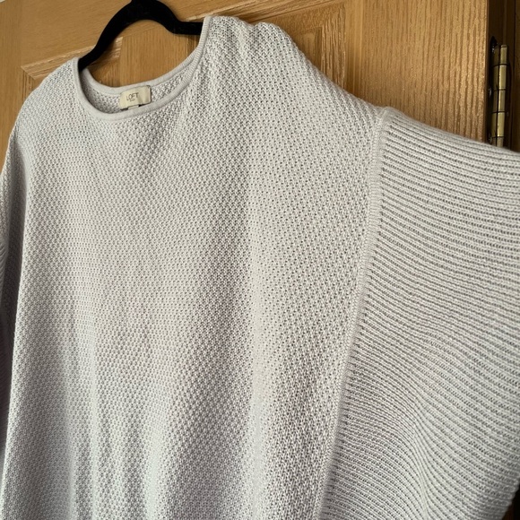 Loft Poncho Sweater - One size Fits All - Picture 2 of 13